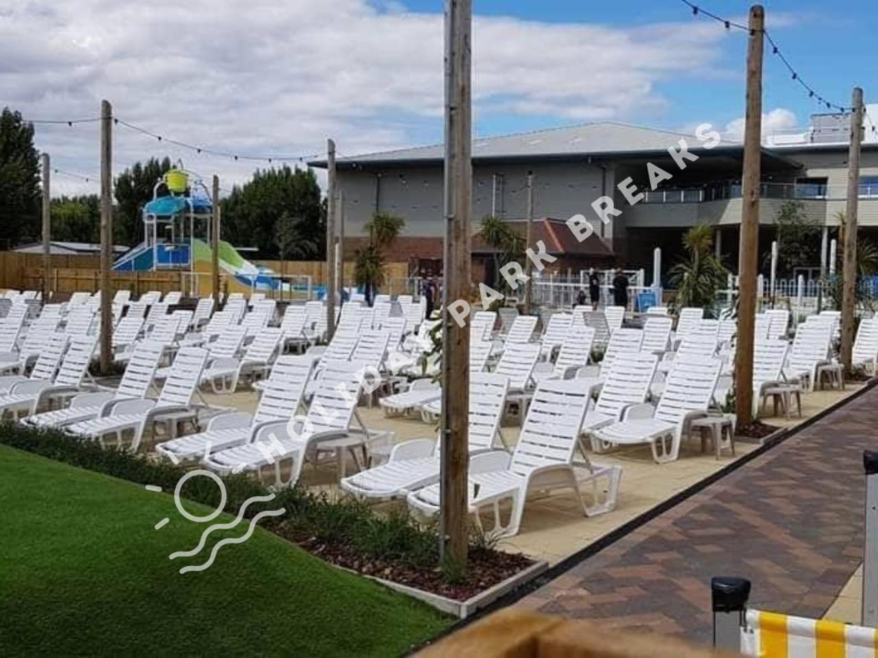 Haywood - 3 Bed Pet Friendly Holiday Home At Seal Bay Selsey Exterior foto